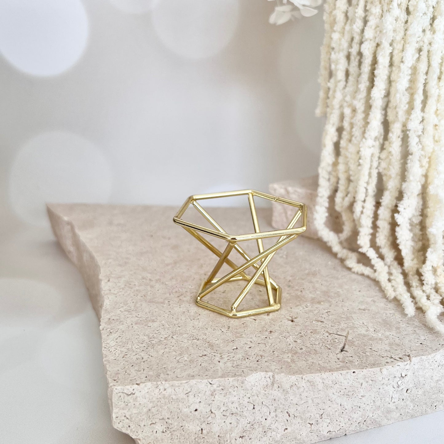 Geometric Sphere Stand - Gold